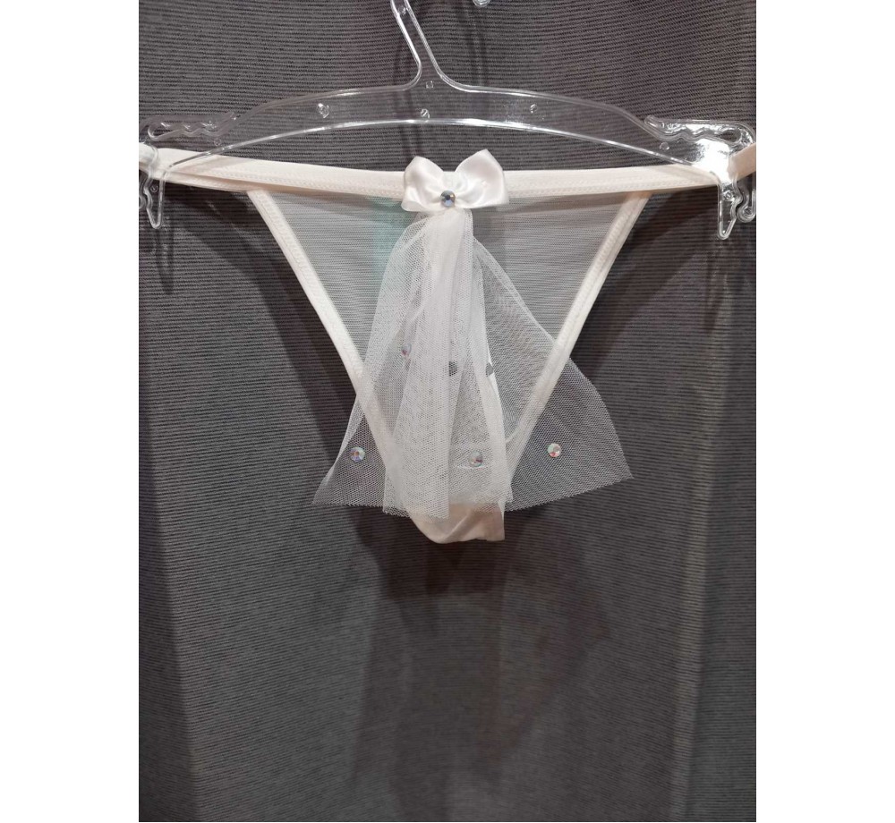 Трусики стринги со стразами,цвет белый,красный,черный;размер L ,XL, XXL. Трусики стринги со стразами,цвет белый,красный,черный;размер L ,XL, XXL.