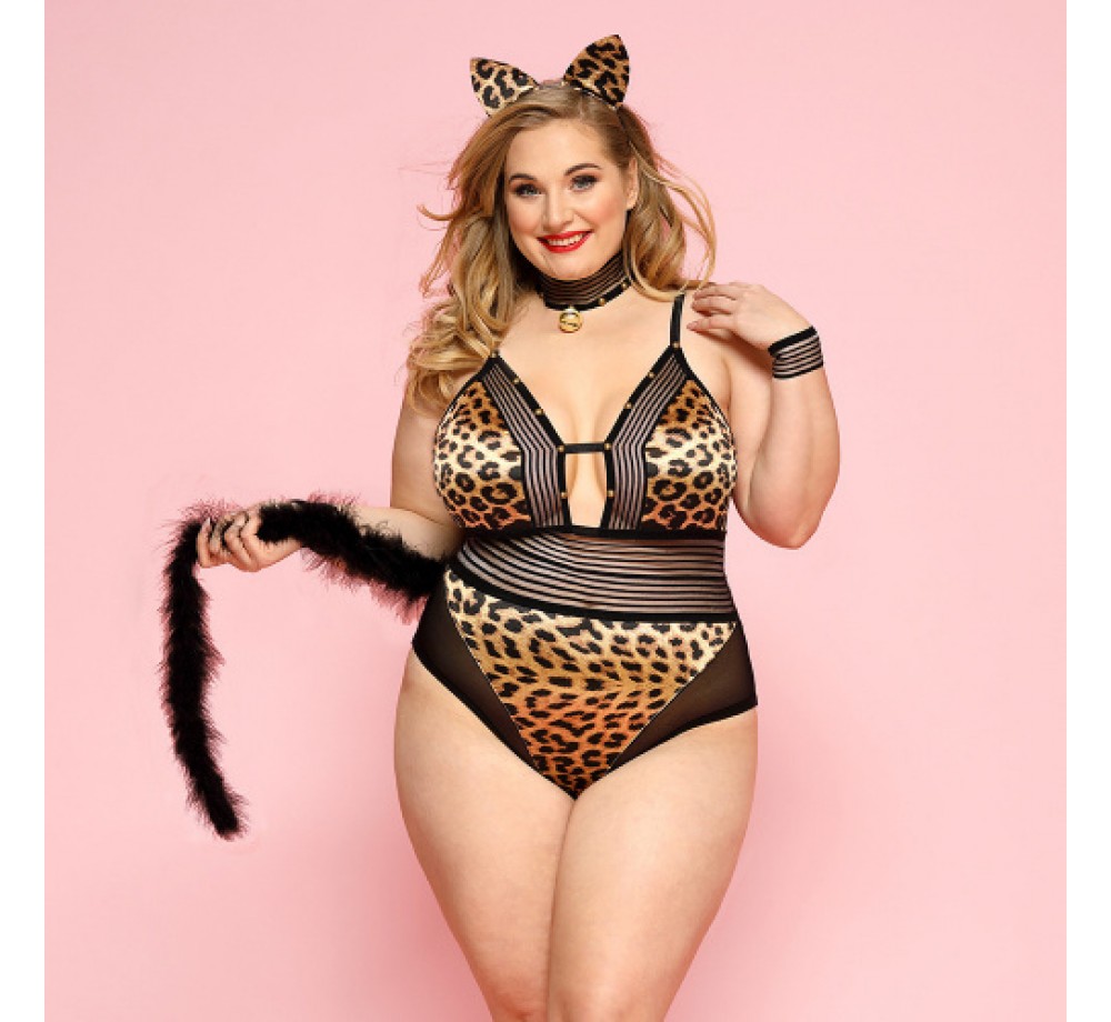 Костюм "Кошечка" размер 50-54.