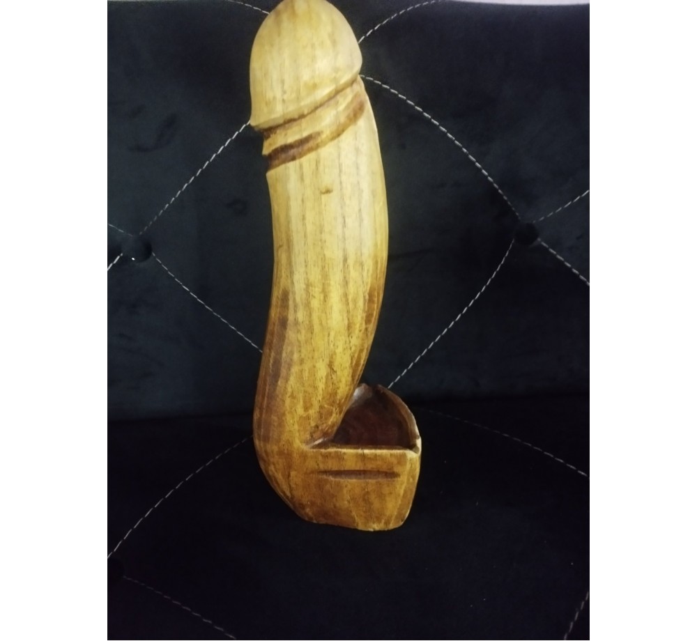 Декоративная пепельница Фаллос,деревянная,высота 26 см.  Декоративная пепельница Фаллос,деревянная,высота 26 см.