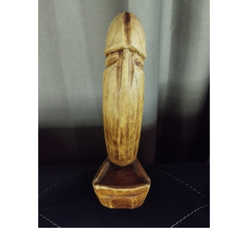 Декоративная пепельница Фаллос,деревянная,высота 26 см.  Декоративная пепельница Фаллос,деревянная,высота 26 см.