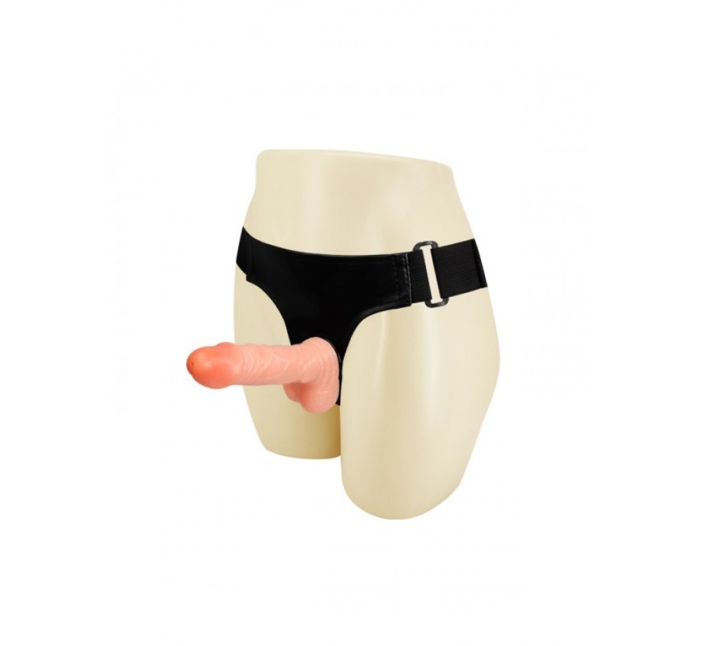 Страпон с мошонкой на трусиках телесный