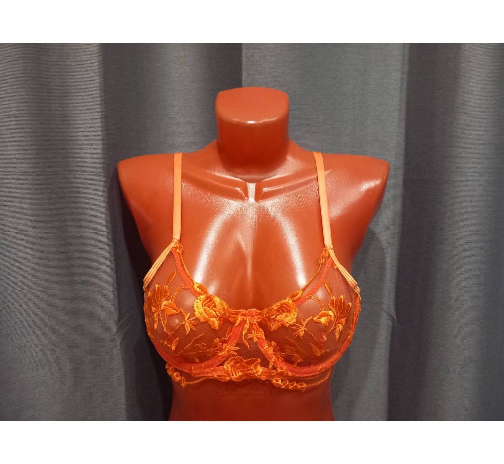 Комплект бюстгальтер с косточкам ,трусики стринг и пояс для чулок,цвет оранжевый,размер S,M.	