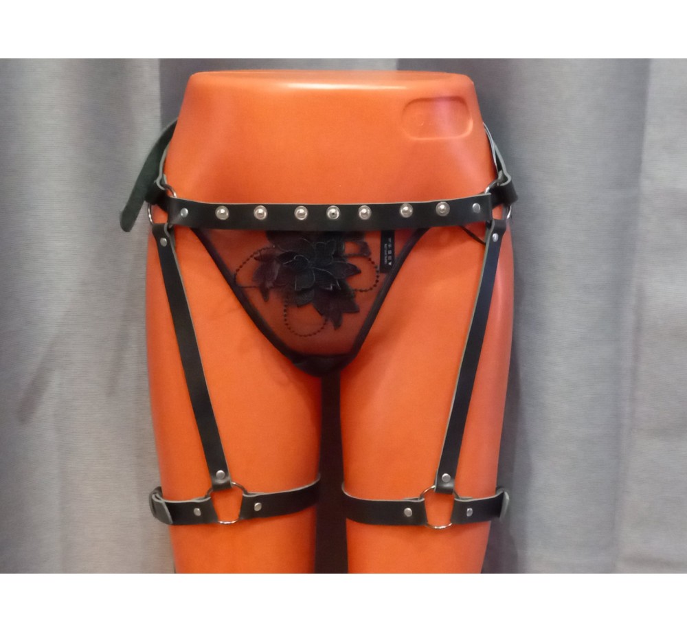 Гартер на бедра, натуральная кожа,цвет черный, размер OS