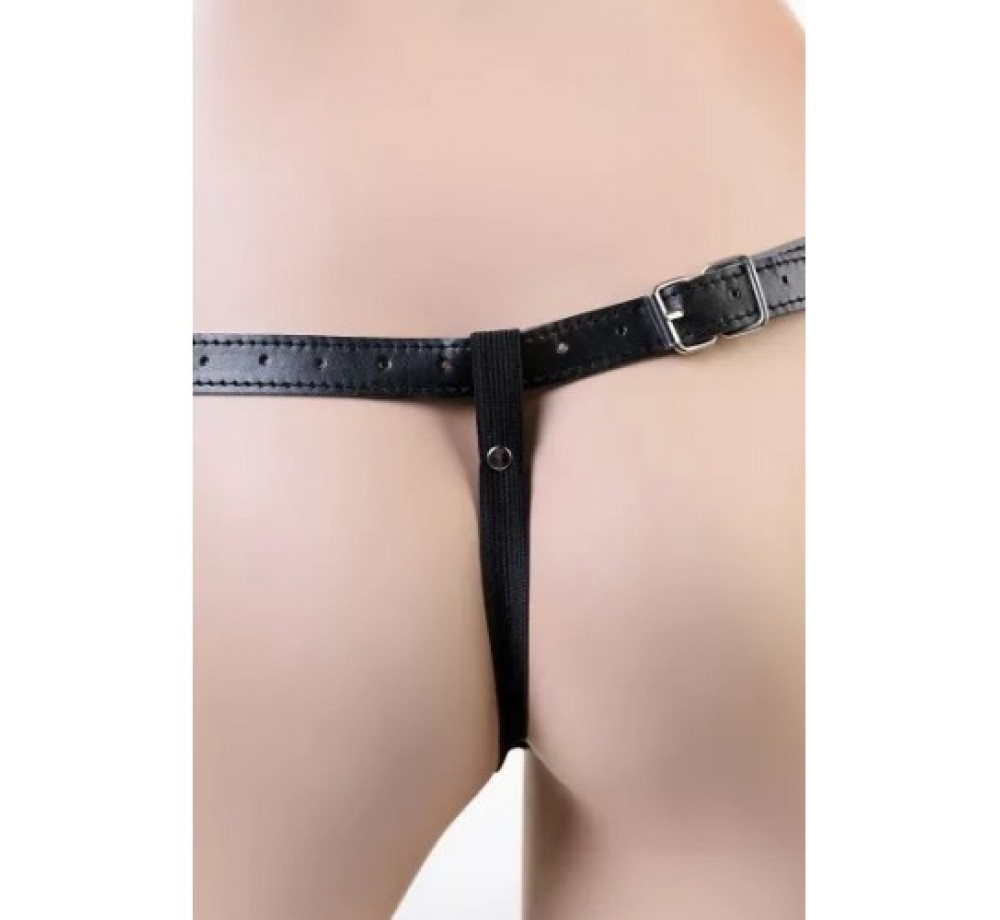 Стринги с металлическим декором Стринги с металлическим декором