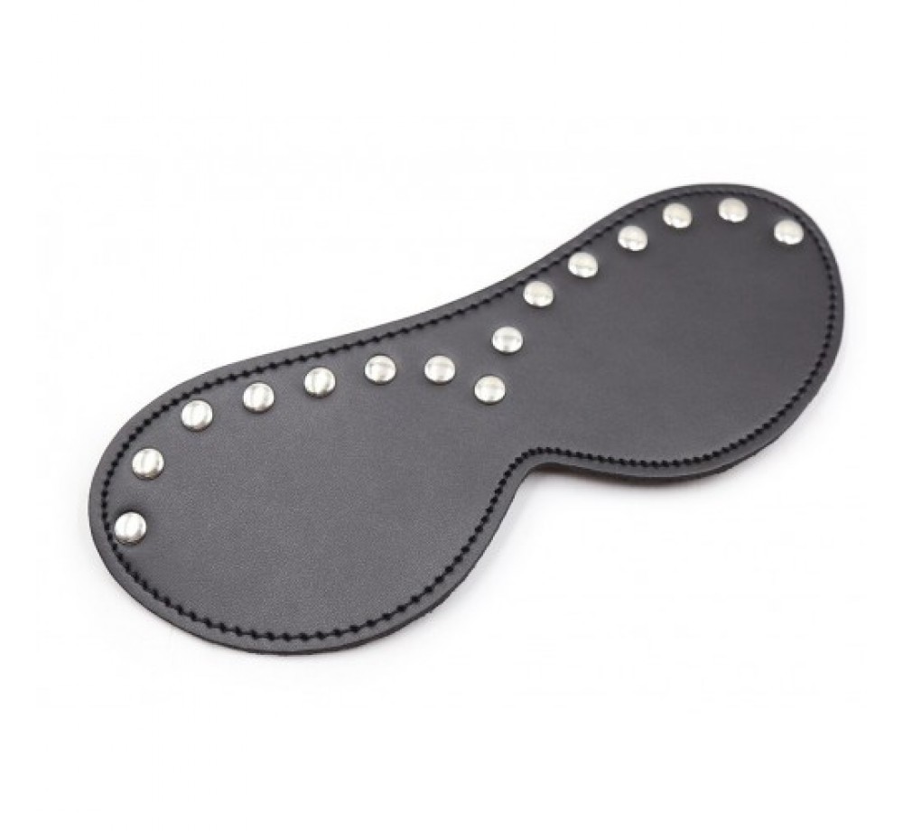 Маска с закрытыми глазами черная с клепками Маска с закрытыми глазами черная с клепками