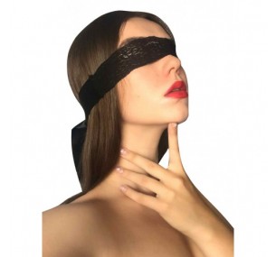 Ажурная черная маска с атласной лентой Ажурная черная маска с атласной лентой