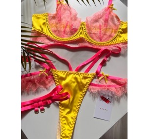 Нижнее белье эротическое с гартерами 